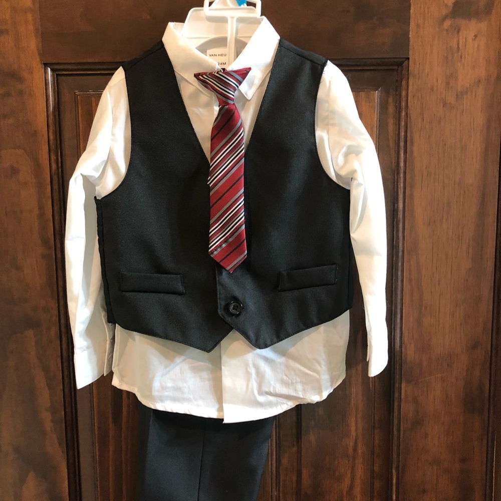 Toddler Boy 4-Piece vest suit with clip on tie